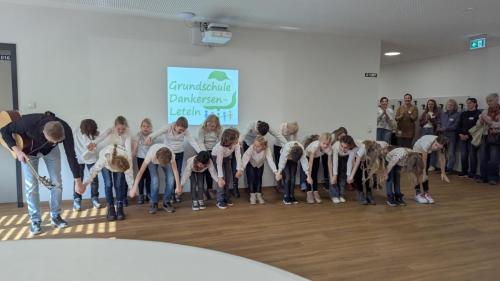 PXL 20250307 111727671