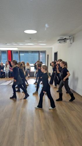 PXL 20250307 120322831